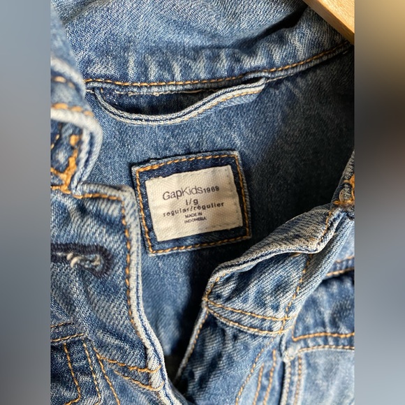 Gap large denim vest girls - great spring and summer piece! - Picture 2 of 4